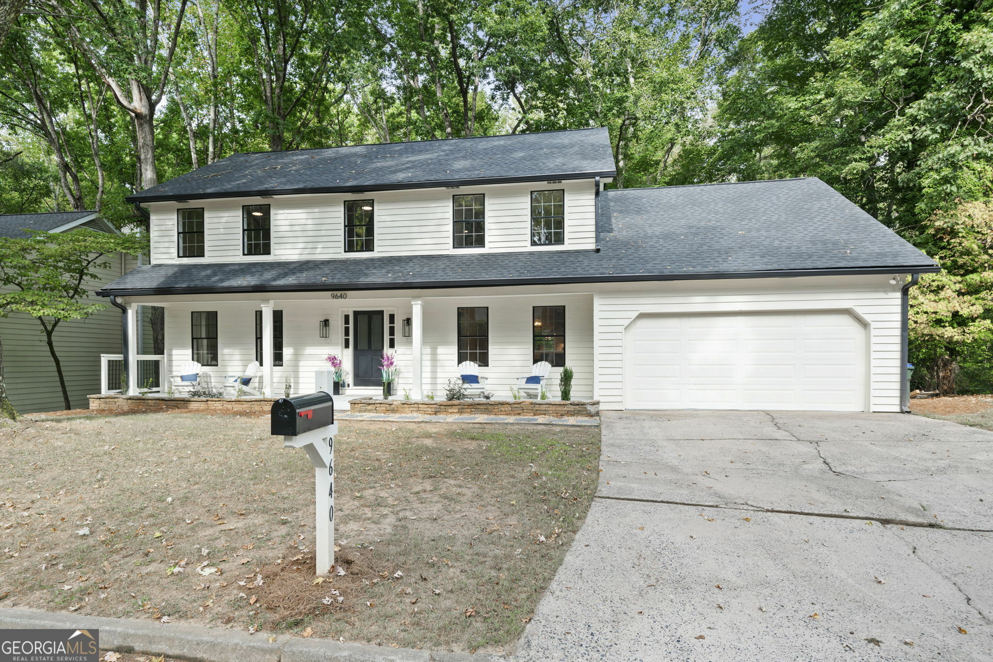 Property Photo:  9640 Hillside Drive  GA 30076 