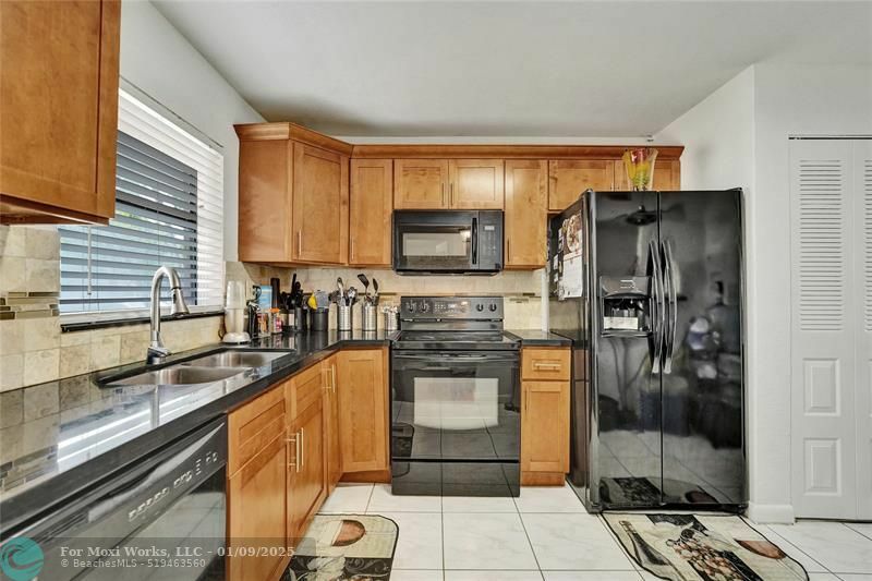 Property Photo:  10303 Sunrise Lakes Blvd 112  FL 33322 