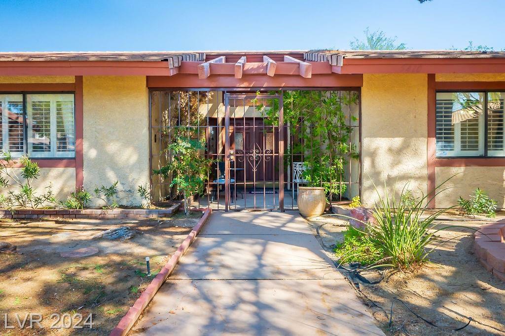 Property Photo:  5410 Manteca Circle  NV 89118 