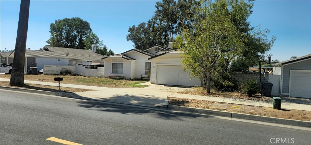 Property Photo:  150 S. Lincoln  CA 92374 