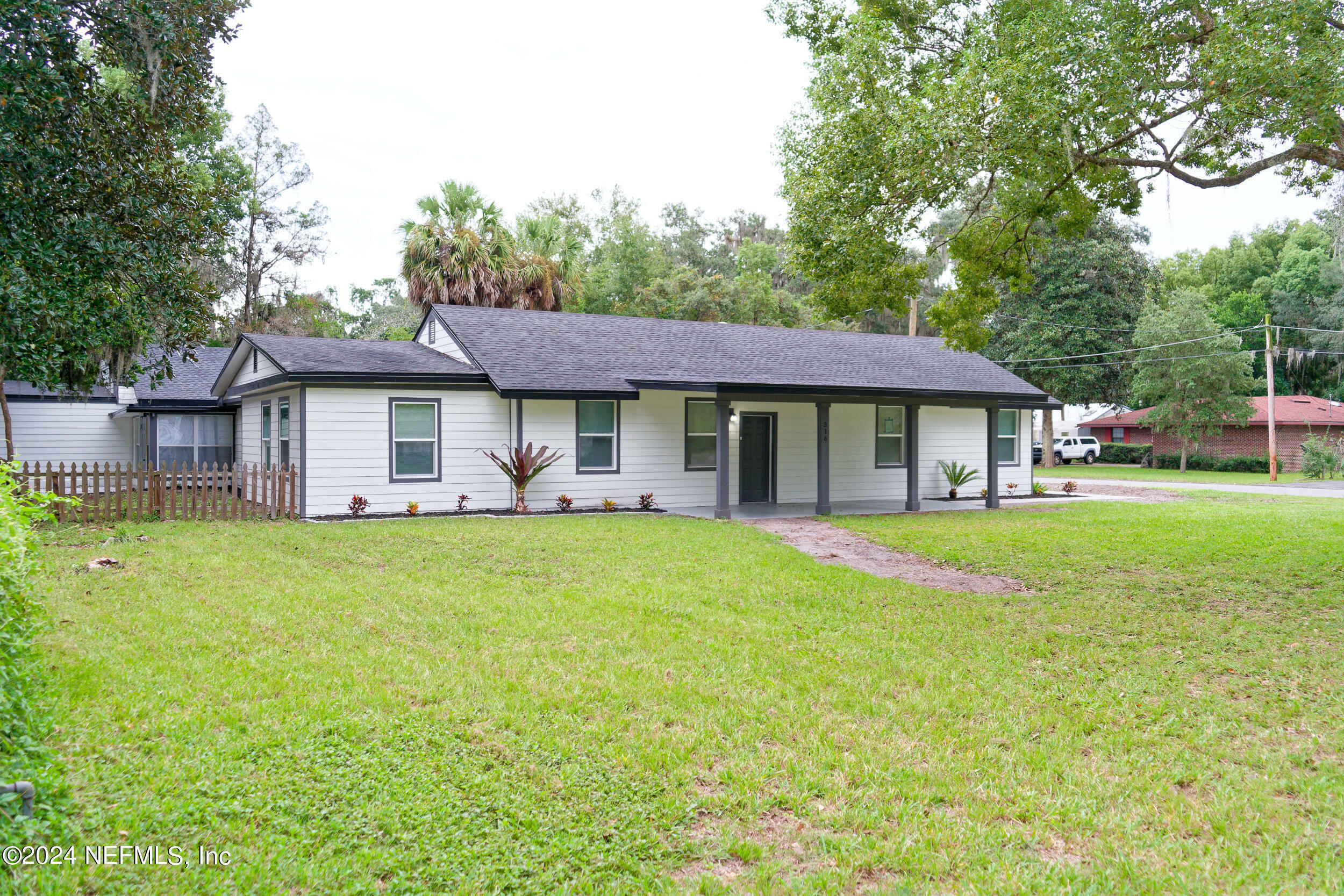 Property Photo:  316 Cypress Avenue  FL 32043 