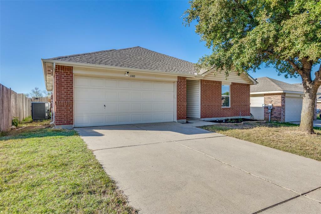 Property Photo:  1140 Mustang Ridge Drive  TX 76052 