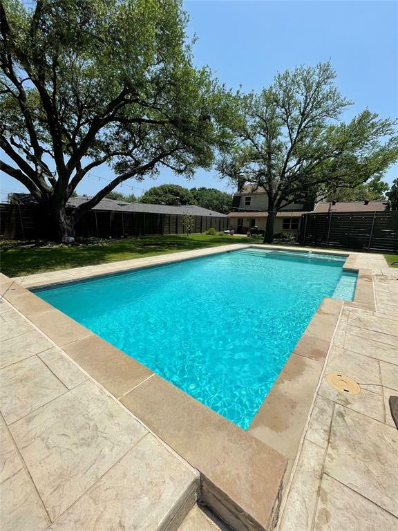 Property Photo:  330 Woodcrest Drive  TX 75080 