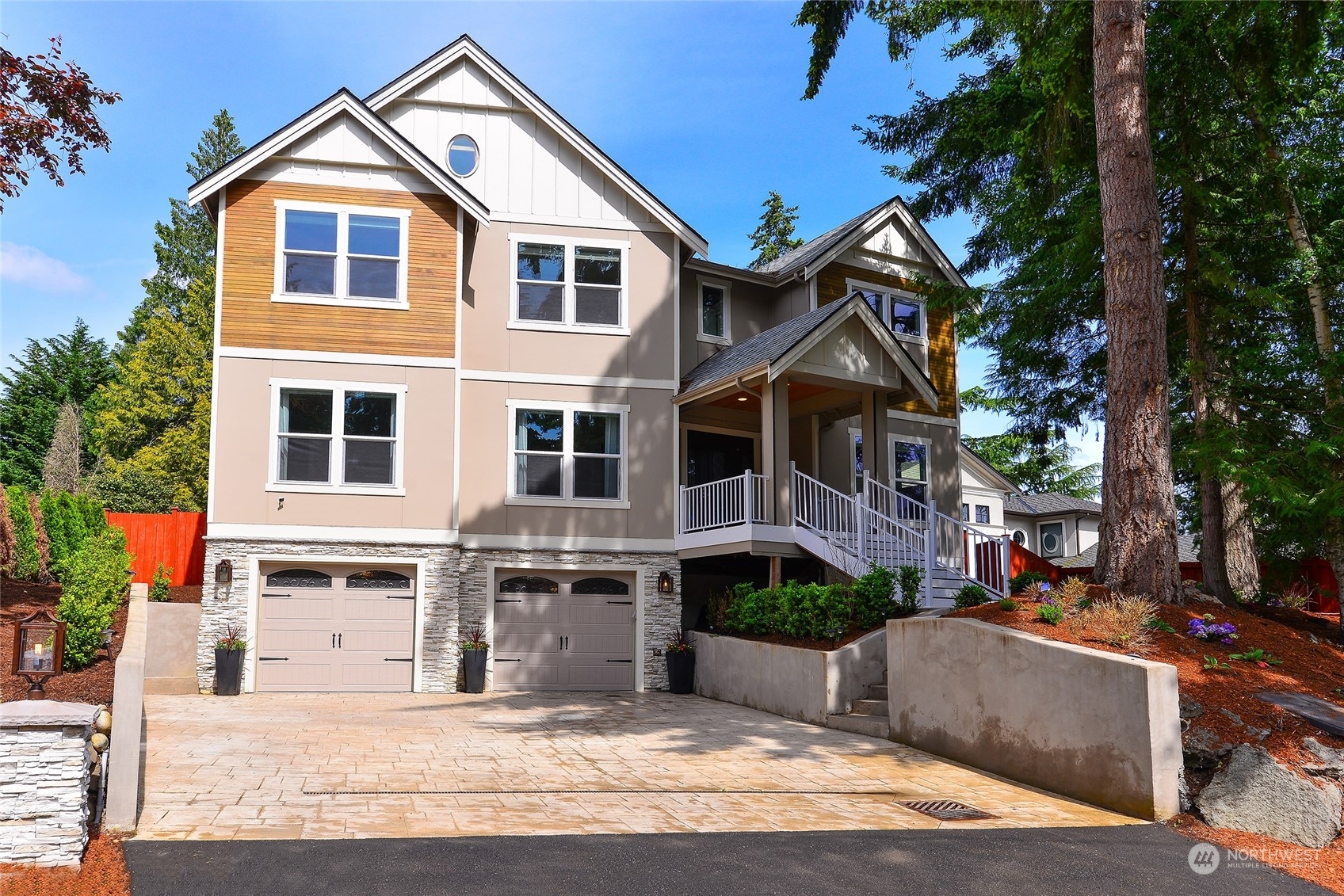 Property Photo:  1808 104th Avenue SE  WA 98004 