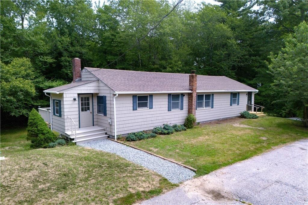 Property Photo:  6 Beaulieu Avenue  RI 02816 