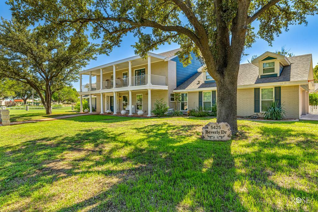 Property Photo:  5425 Beverly Dr  TX 76904 