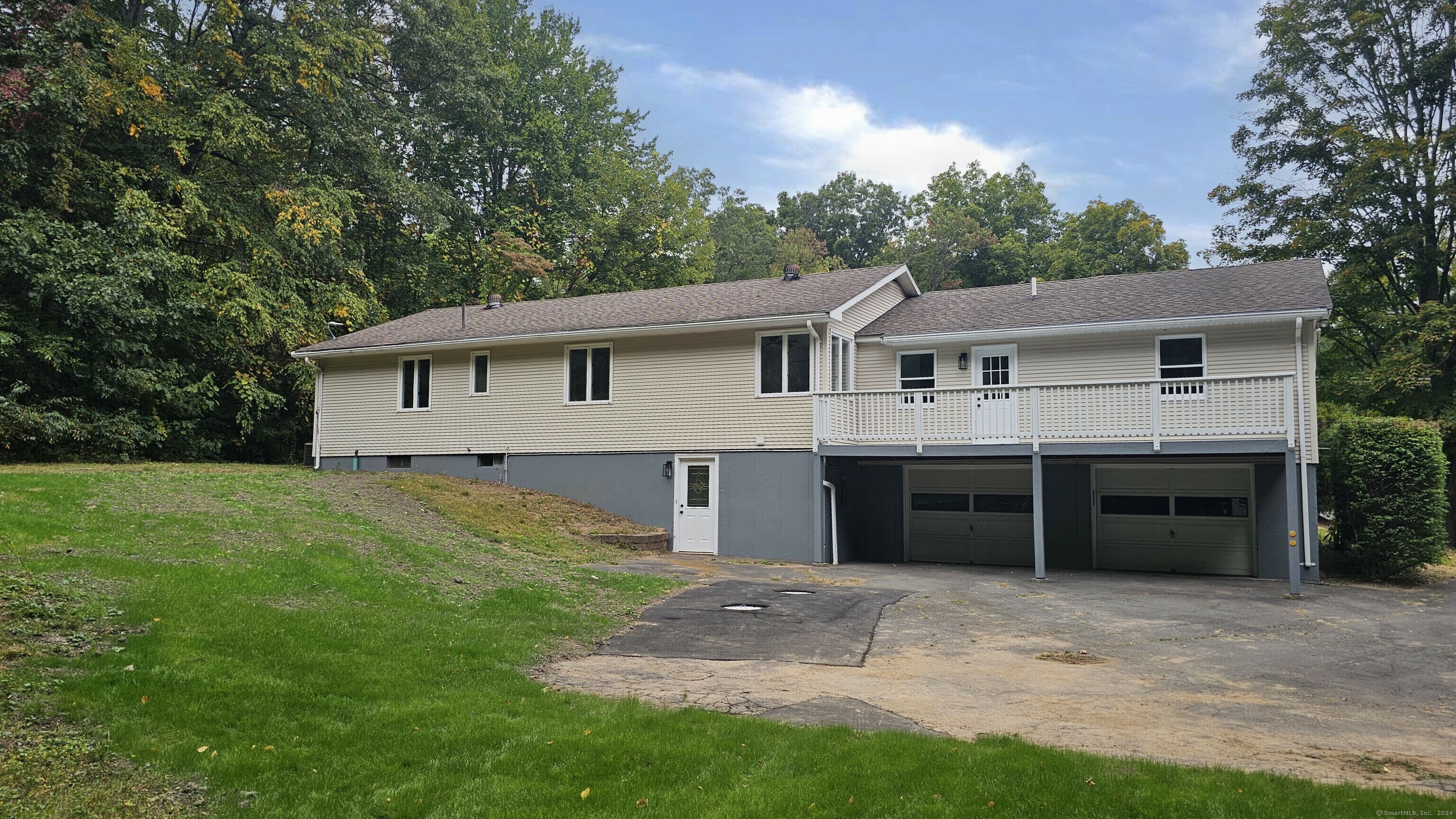 Property Photo:  61 George Washington Turnpike  CT 06013 