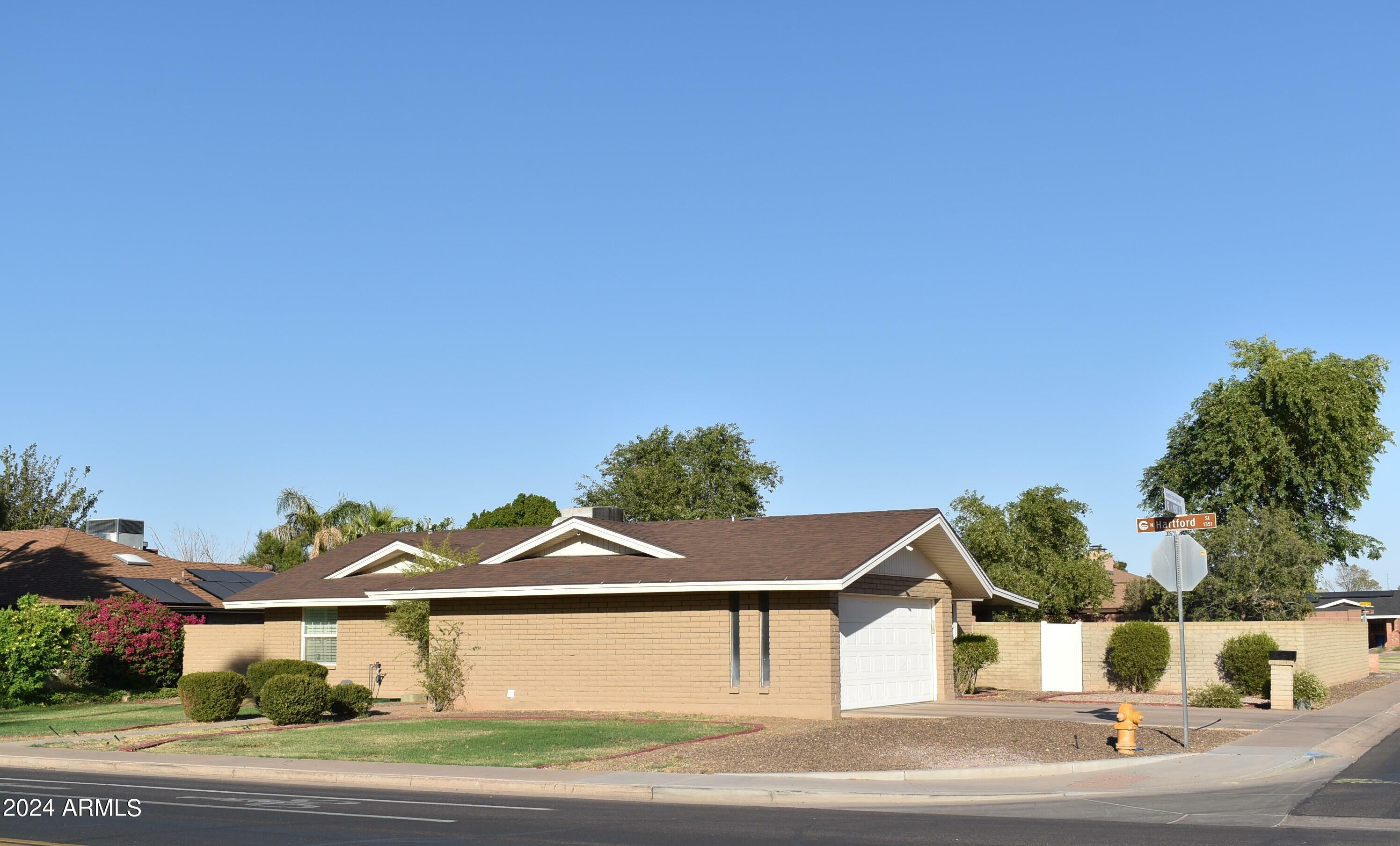 Property Photo:  598 W Kent Drive  AZ 85225 