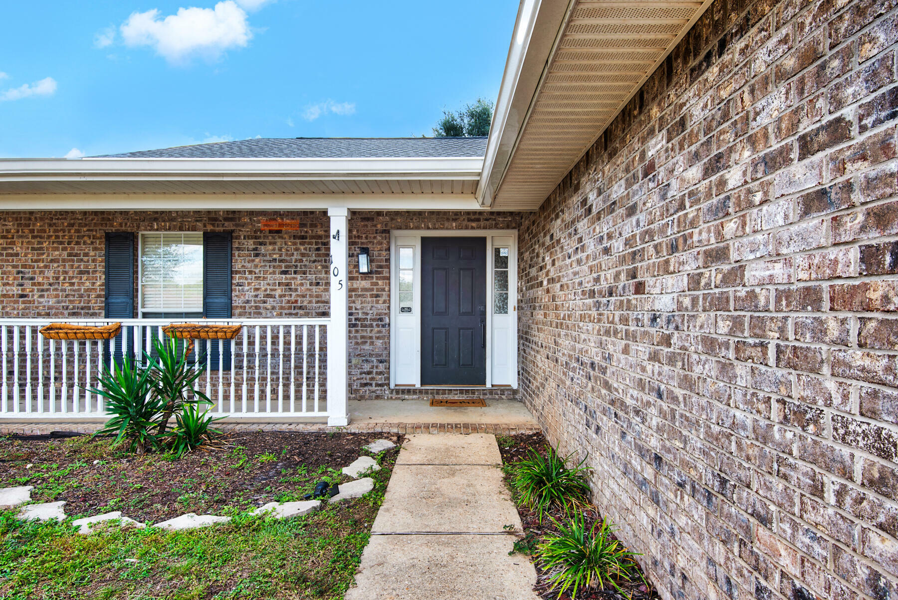 Property Photo:  105 Forge Drive  FL 32539 