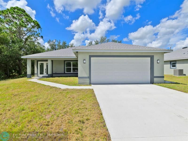 Property Photo:  8575 100th Ave  FL 32967 