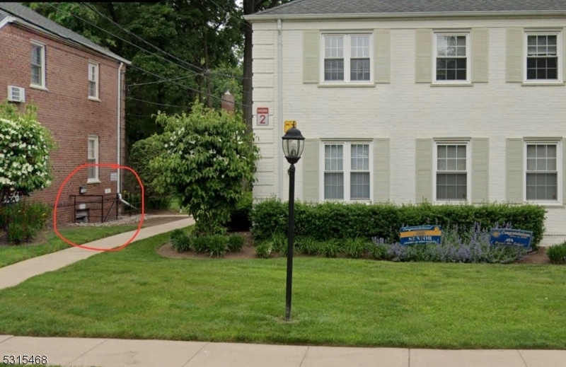 Property Photo:  3 Parkway Village F  NJ 07016 