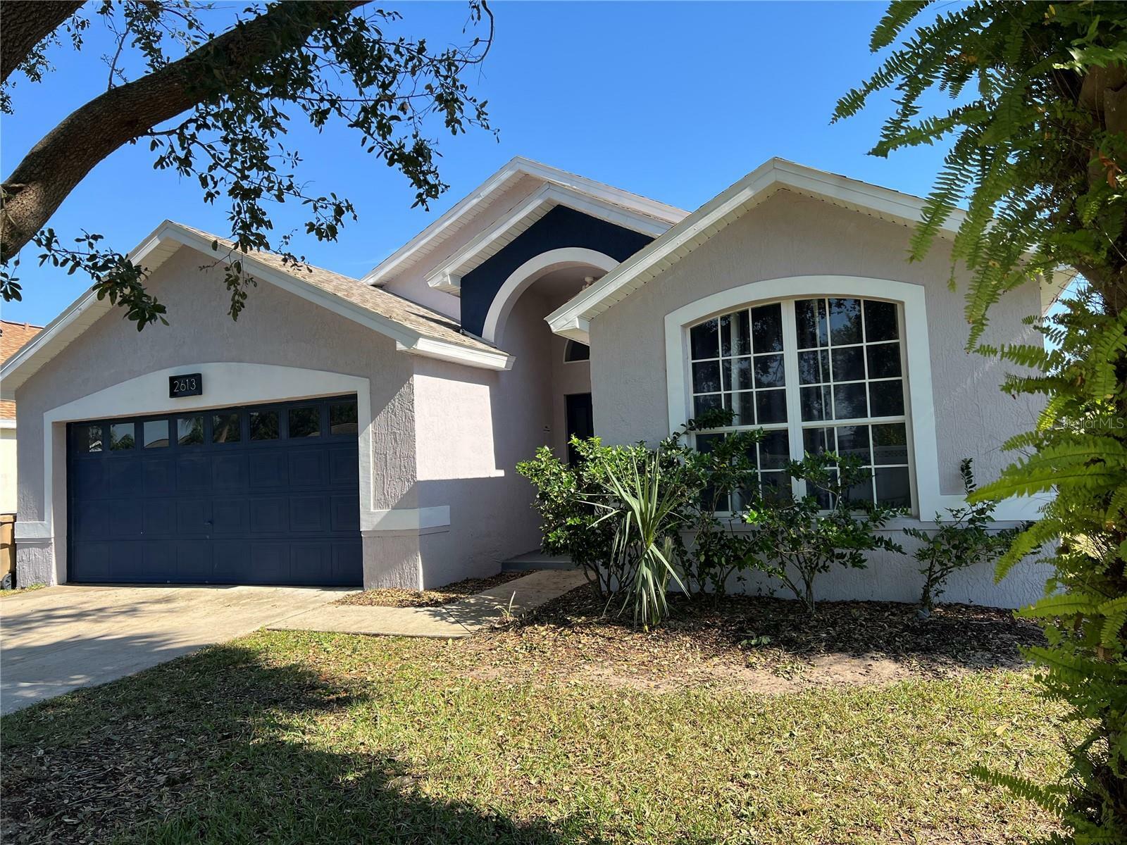 Property Photo:  2613 Summer Creek Drive  FL 34747 