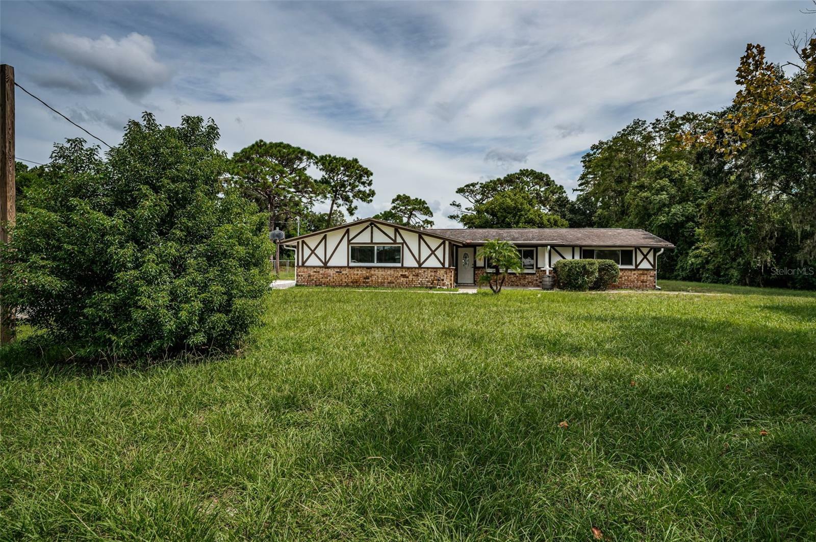 Property Photo:  6420 Parkside Drive  FL 34653 