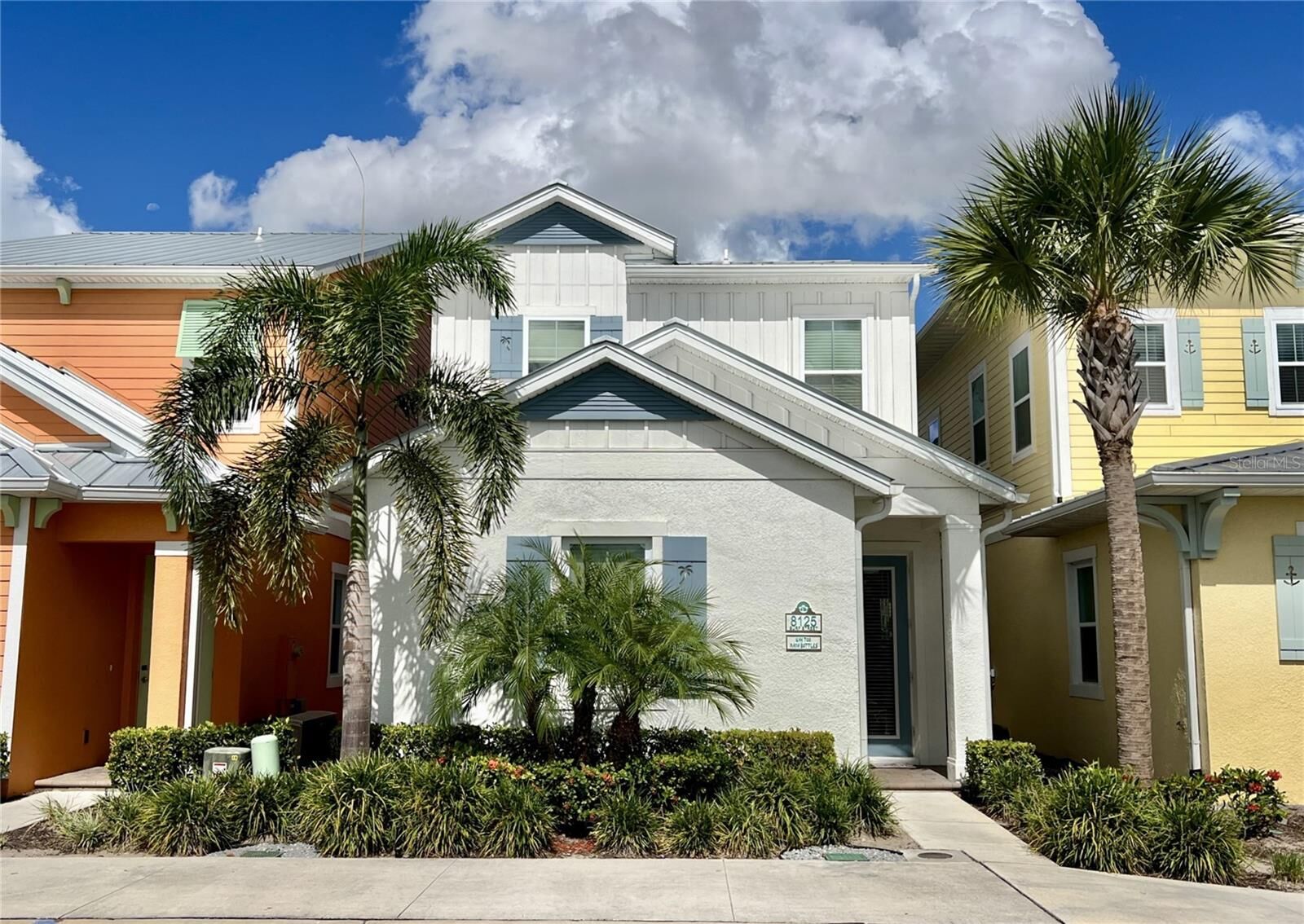 Property Photo:  8125 Surf Street  FL 34747 