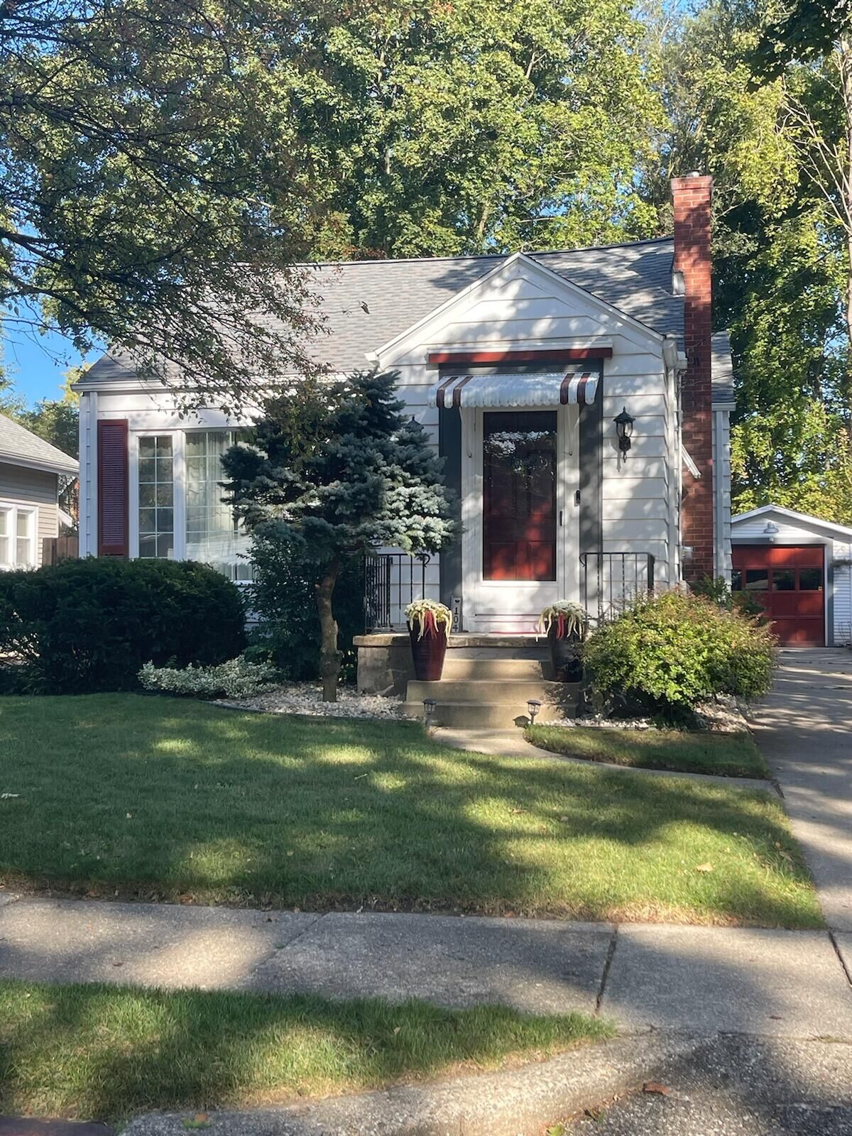 Property Photo:  104 Maple Terrace  MI 49017 