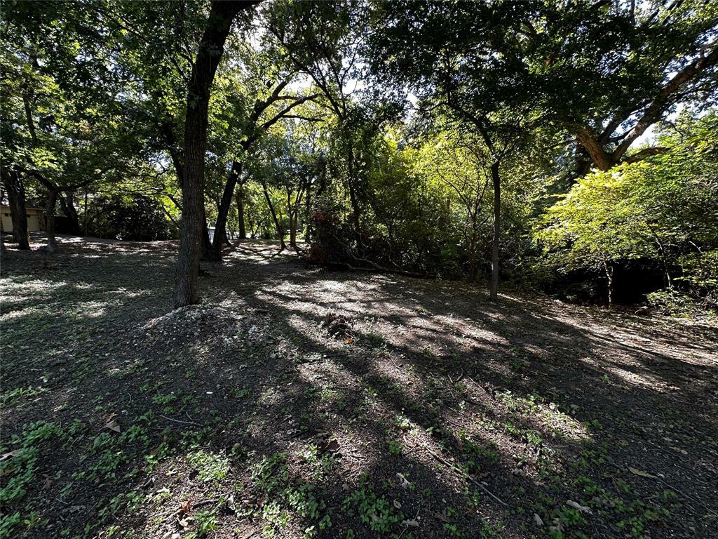 Property Photo:  6 Belmont Place  TX 75116 