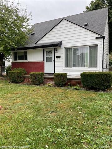 Property Photo:  6858 Helen Street  MI 48135 