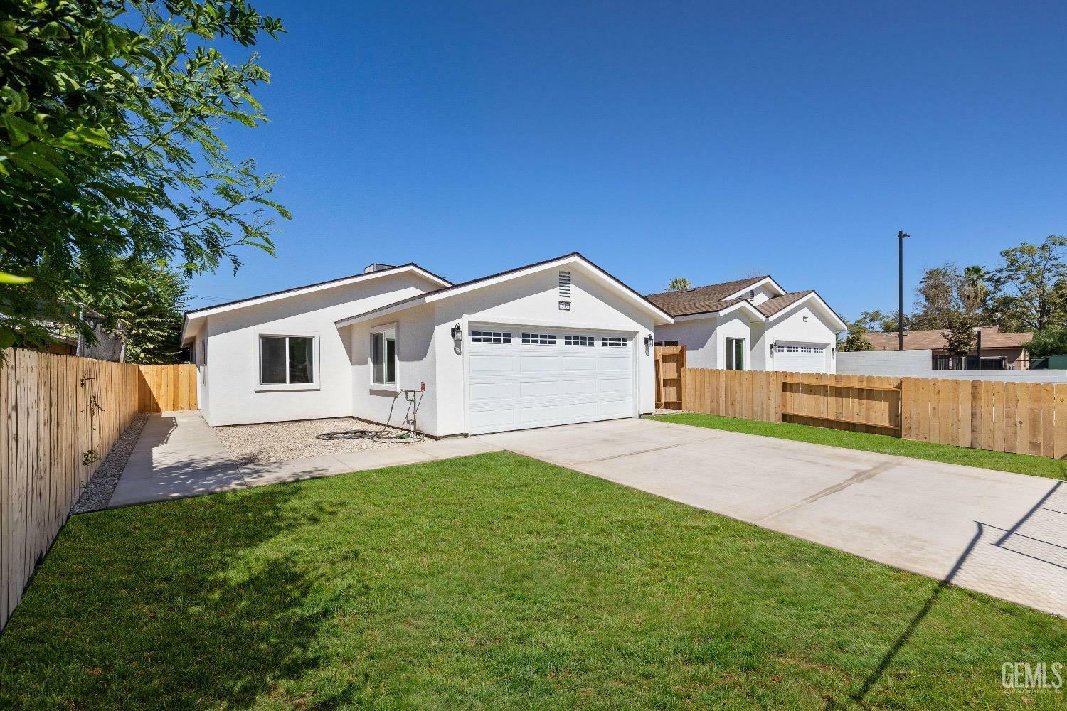 Property Photo:  503 N Street  CA 93304 