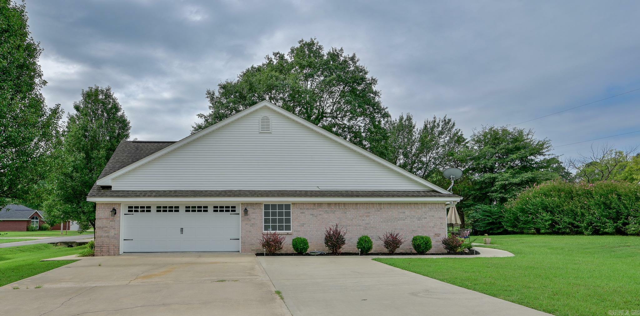 Property Photo:  2501 Michelle Drive  AR 71953-9999 