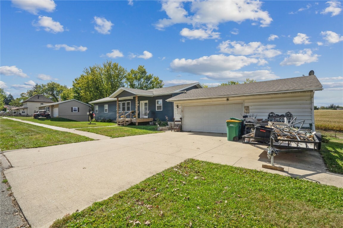 Property Photo:  411 N Page Street  IA 52159 