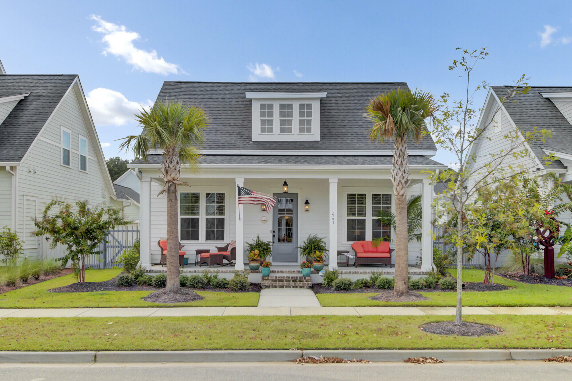 Property Photo:  661 Blueway Avenue  SC 29486 