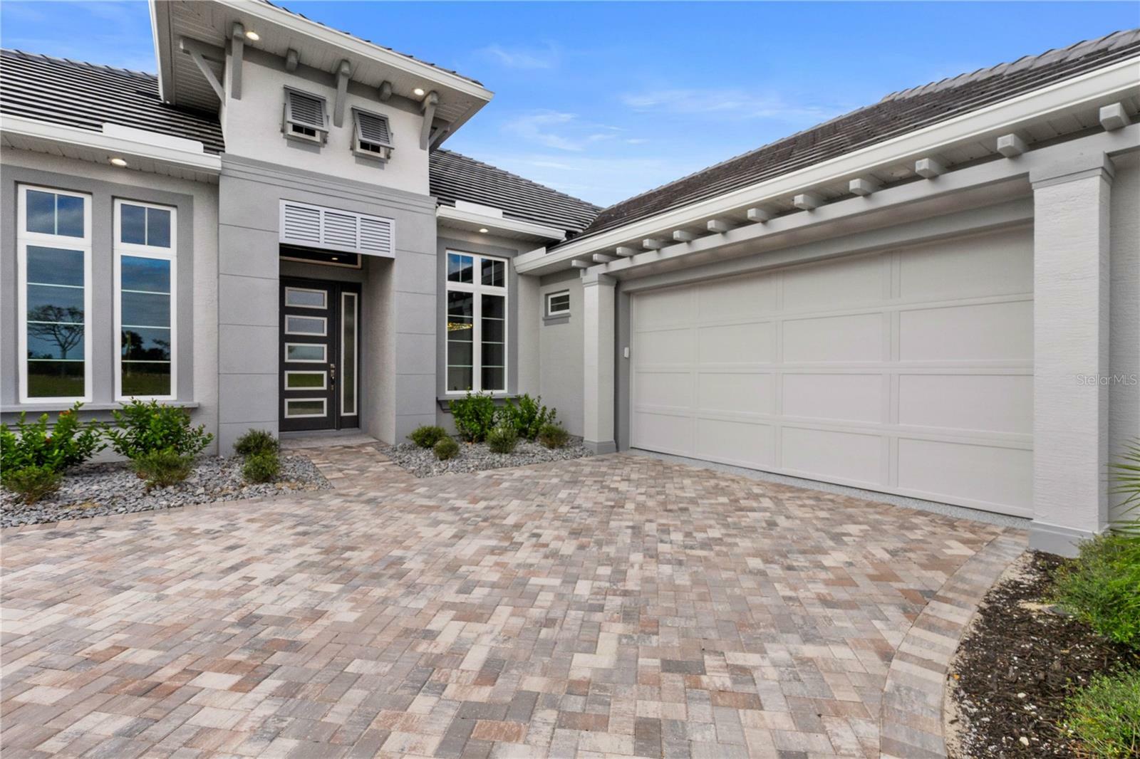 Property Photo:  29 Coronado Road  FL 32136 