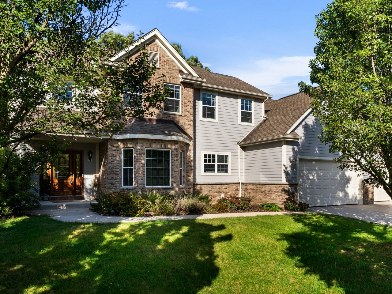Property Photo: 1351 Bobolink Ave WI 53024
