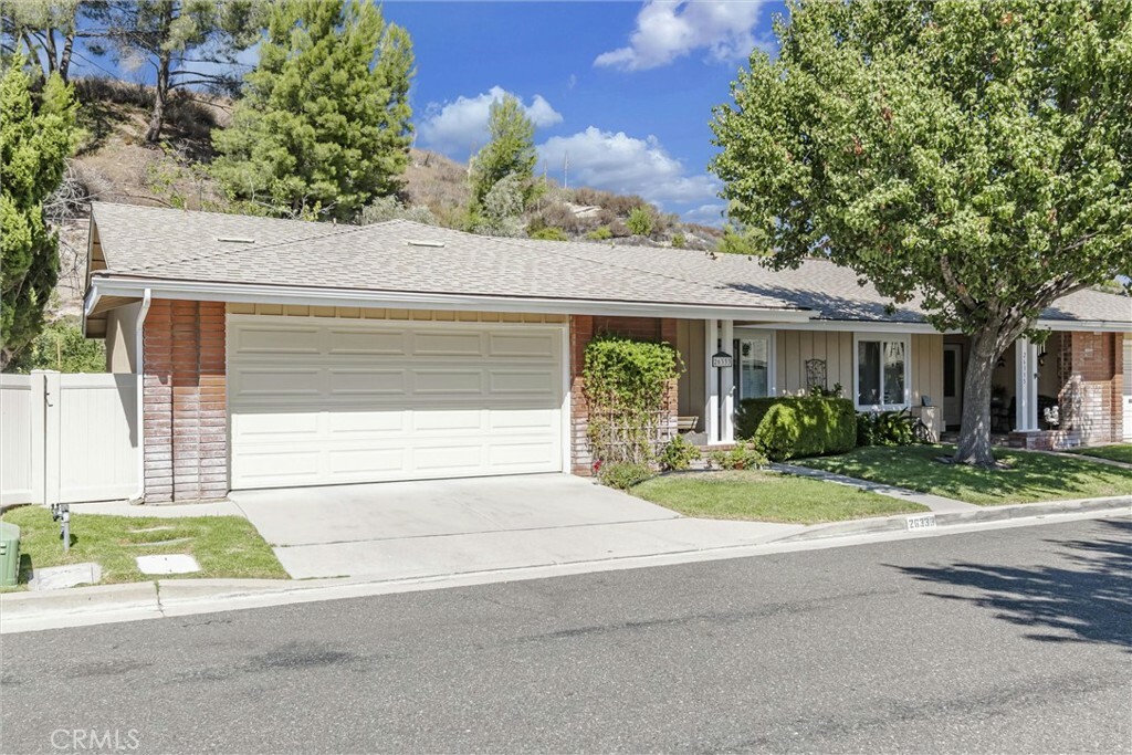 Property Photo:  26333 Green Terrace Drive  CA 91321 