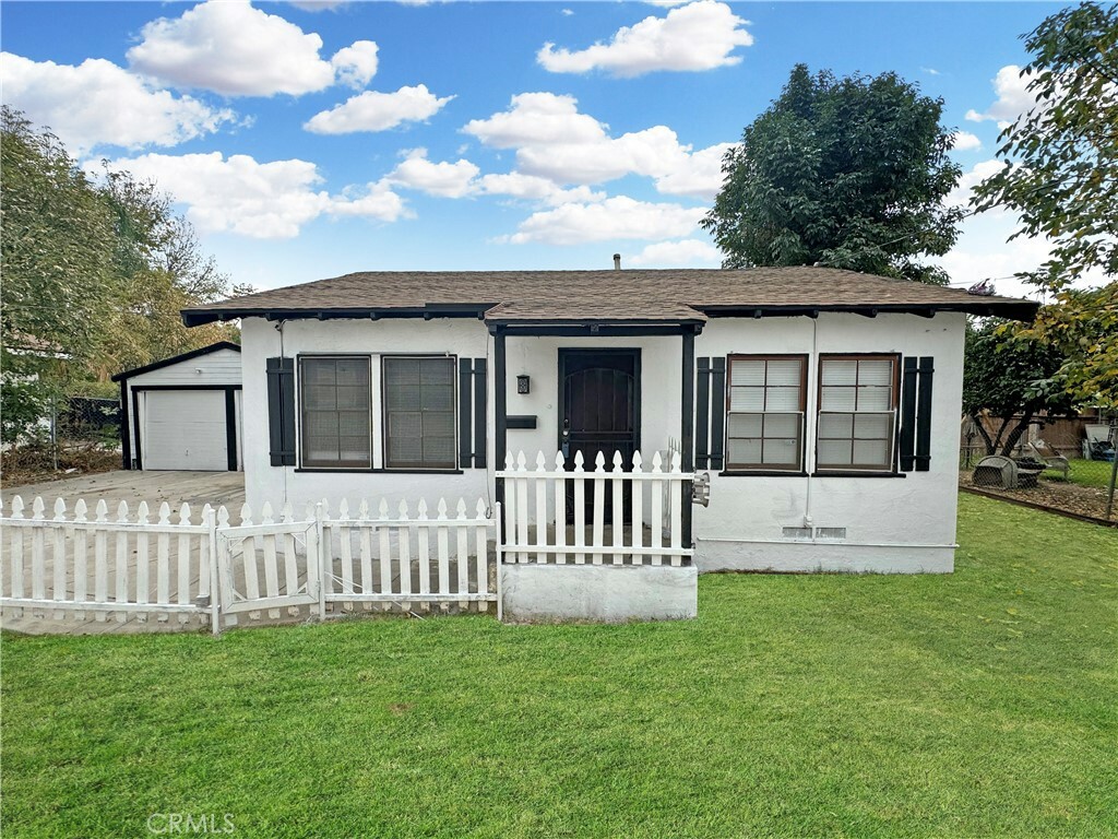 Property Photo:  4152 Locust Street  CA 92501 