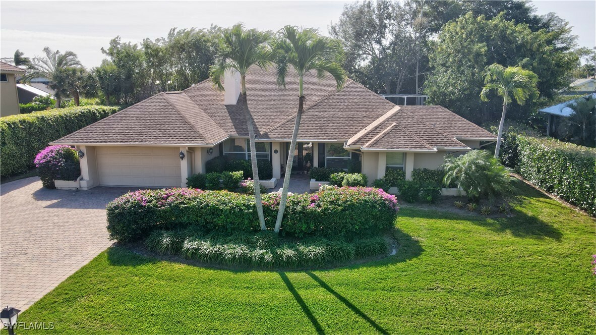 Property Photo:  2266 Royal Lane  FL 34112 