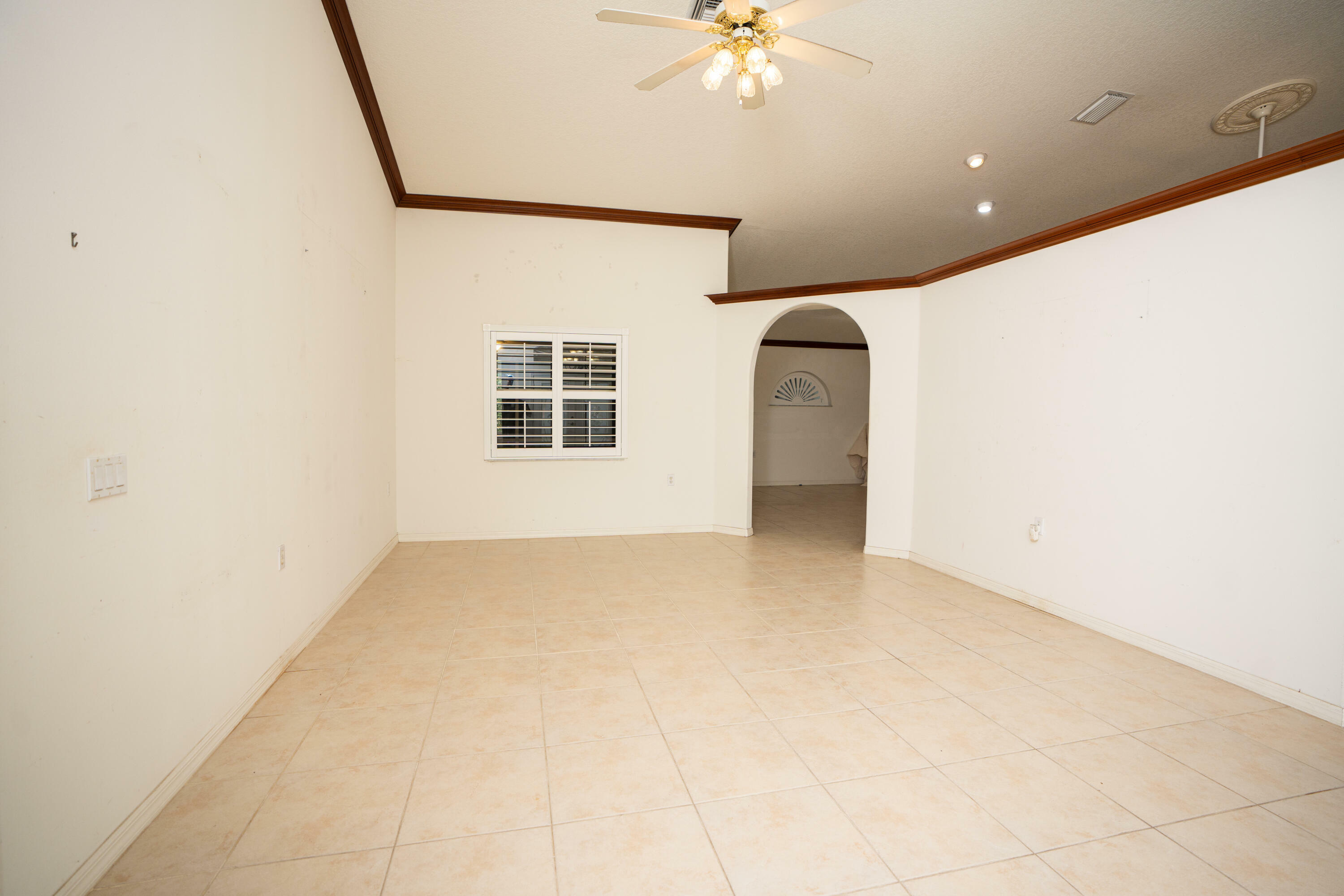 Property Photo:  411 SE Duff Court  FL 34984 