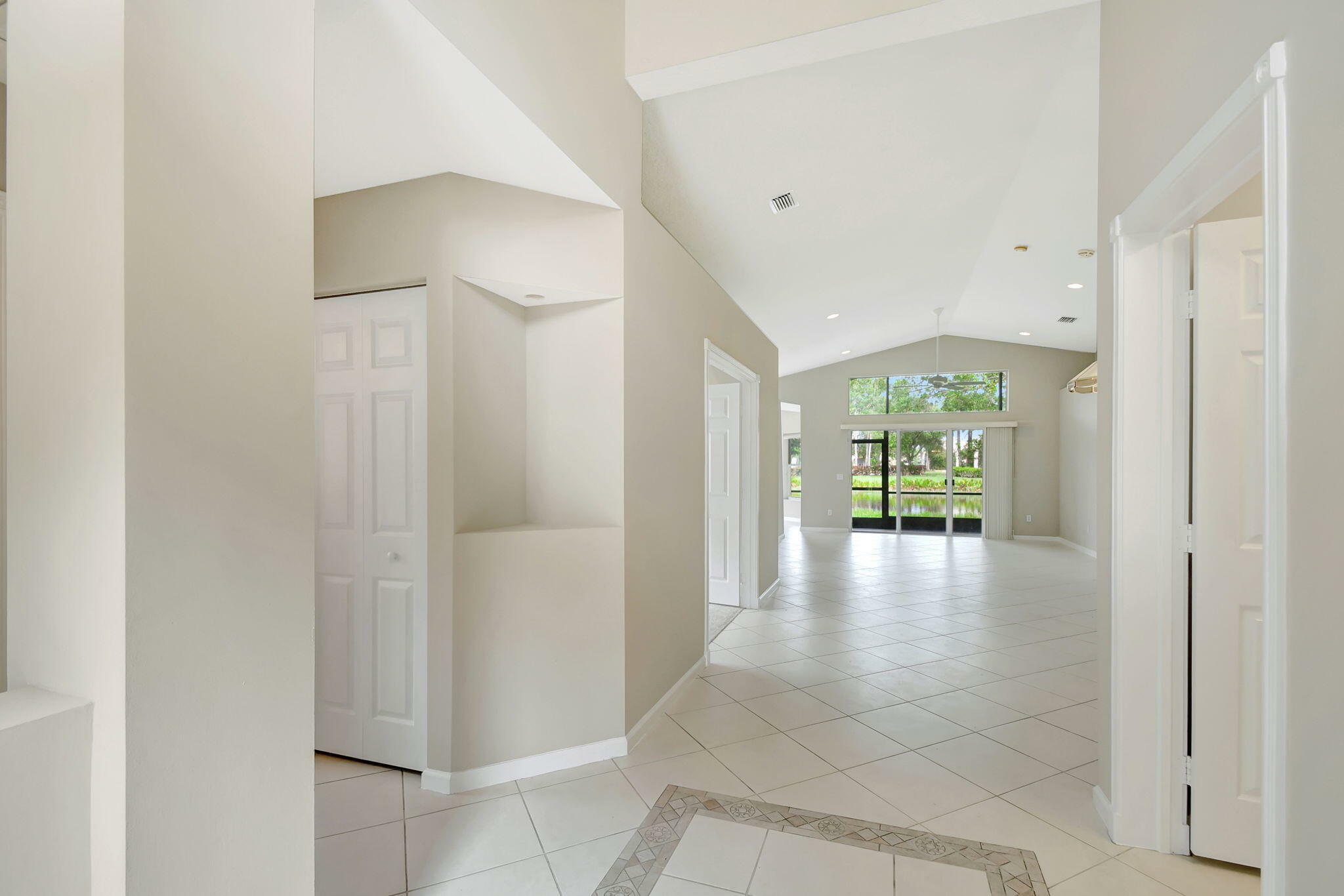 Property Photo:  8821 Laguna Royale Points  FL 33467 