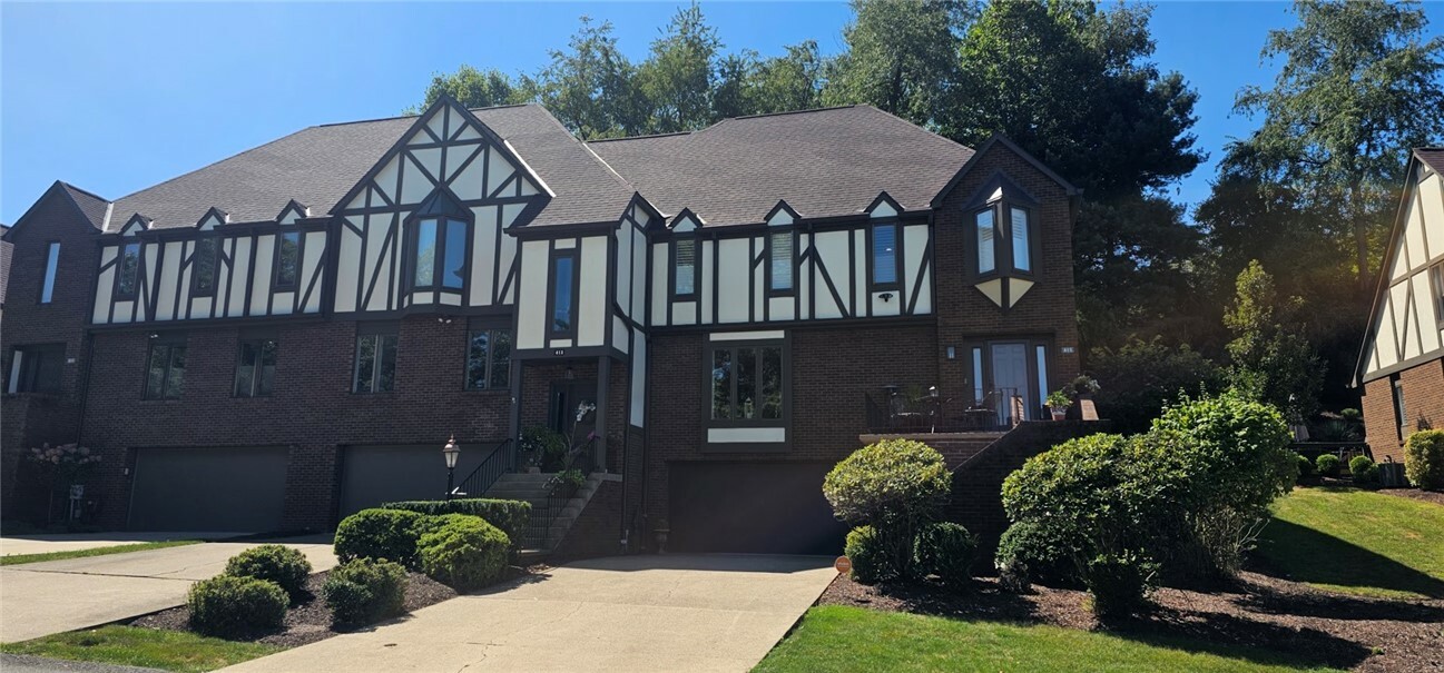 Property Photo:  415 Forest Highland Drive  PA 15238 