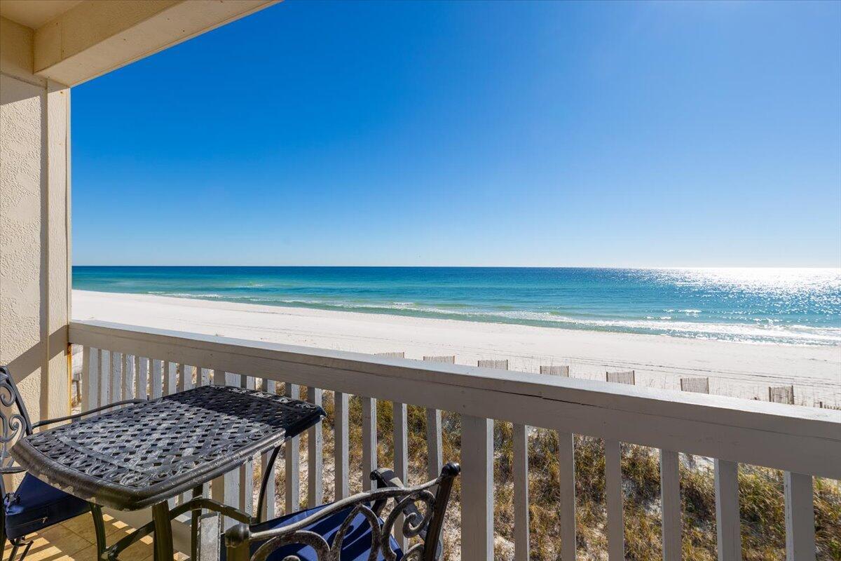 Property Photo:  1625 Bulevar Mayor Street M4  FL 32561 