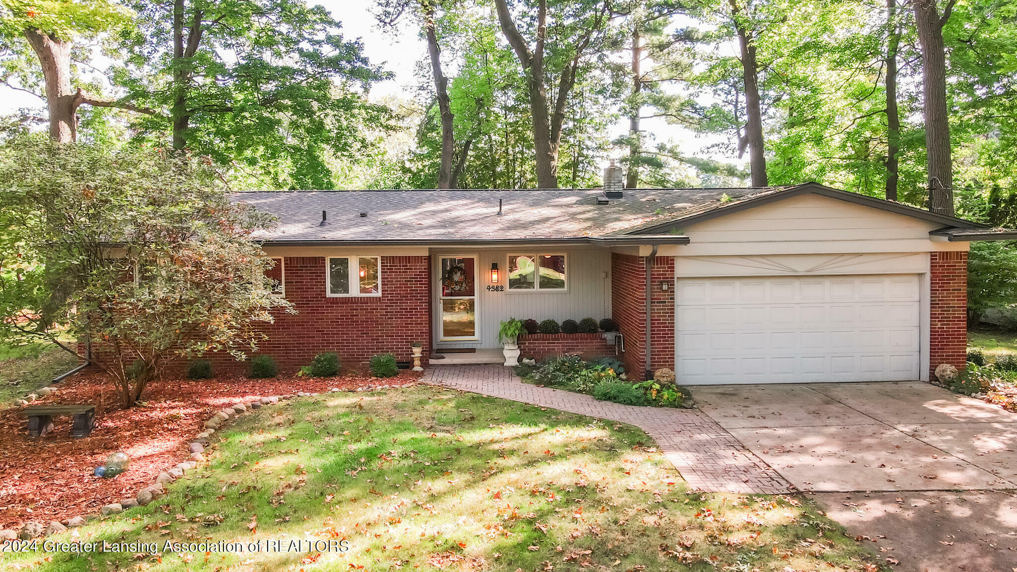 Property Photo:  4382 Greenwood Drive  MI 48864 