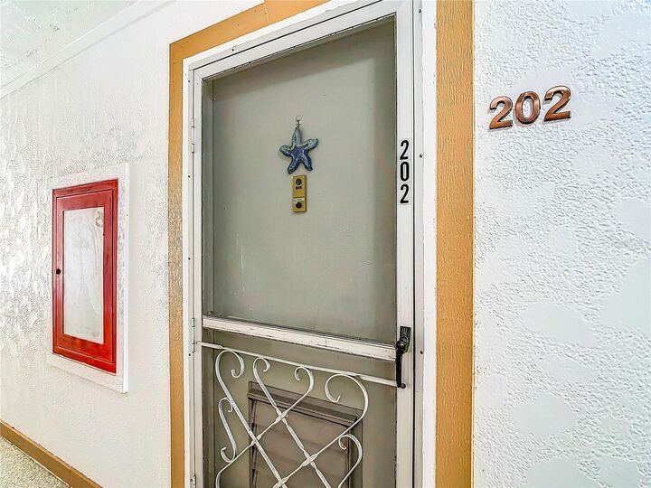 Property Photo: 618 Bird Bay Drive S 202 FL 34285