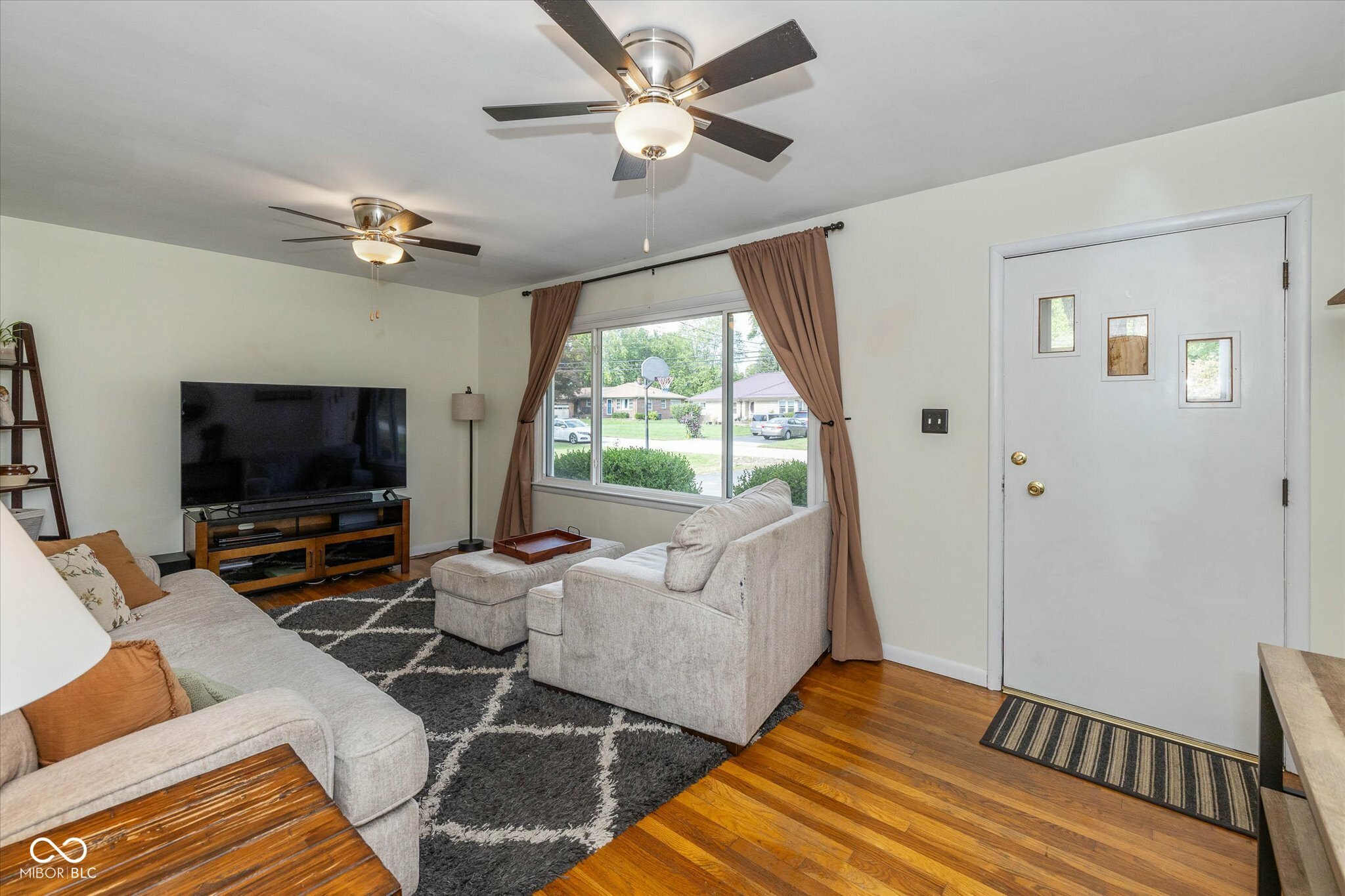 Property Photo:  305 Maple Street  IN 46142 