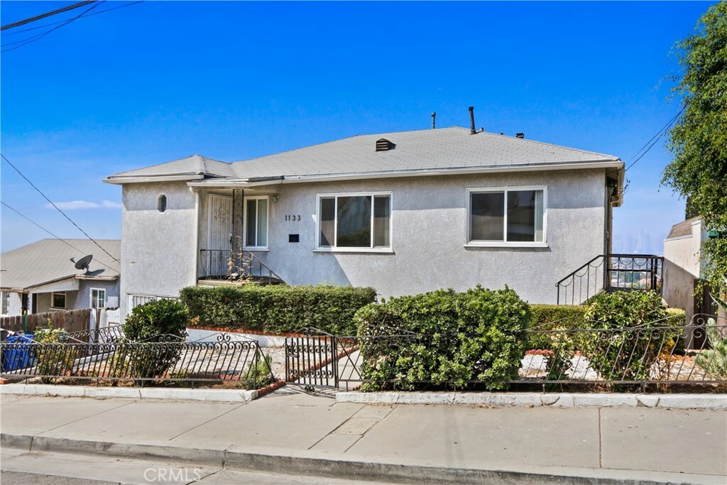 Property Photo:  1131 N Hicks Avenue  CA 90063 