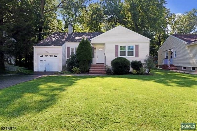 Property Photo:  35 Hampton Terrace  NJ 07039 