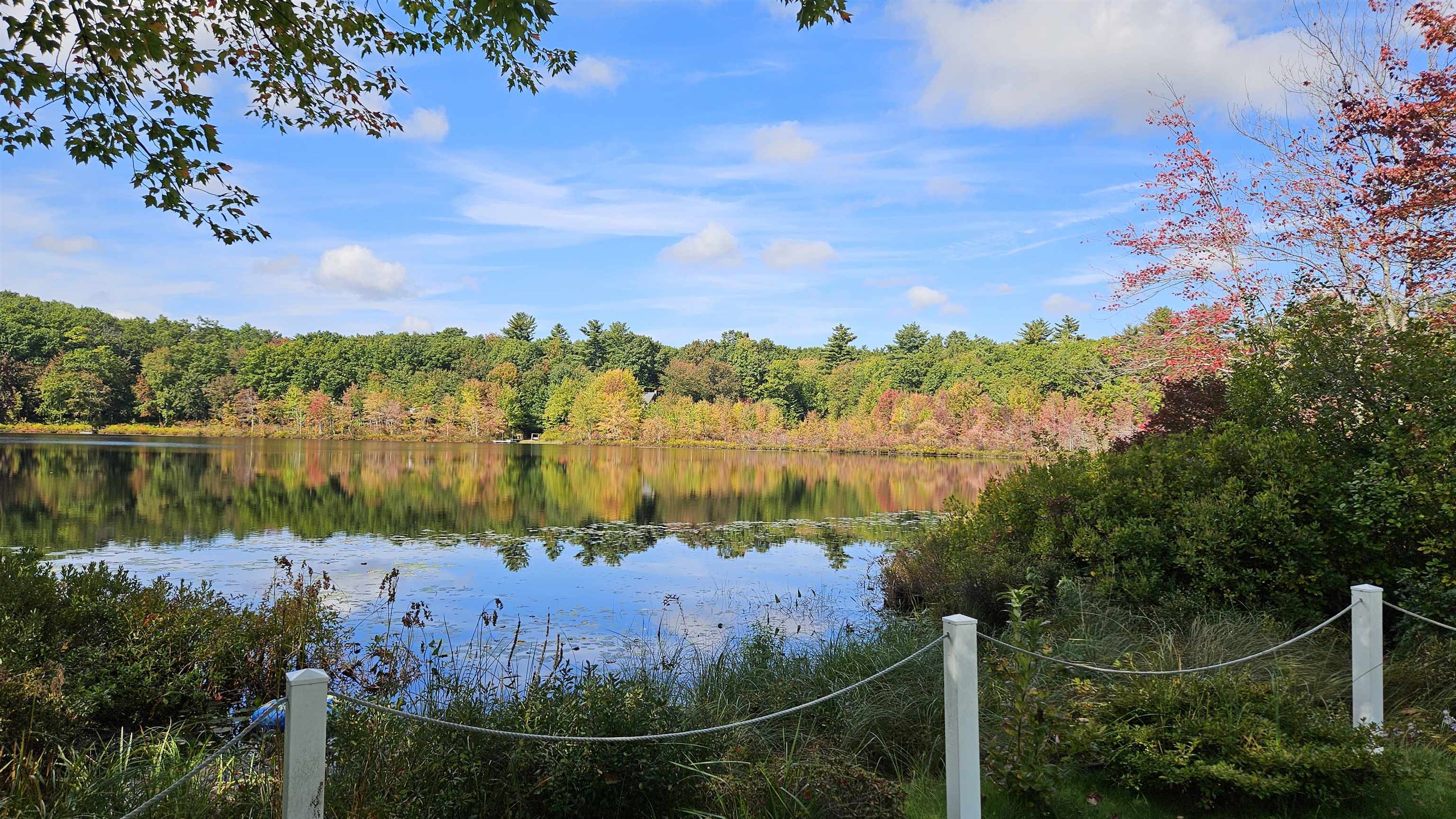 22 Gena Avenue  Derry NH 03038 photo