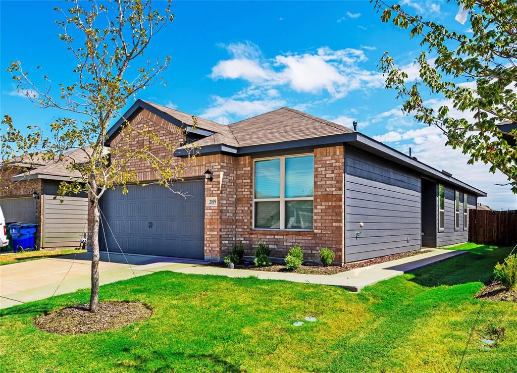 Property Photo: 2109 River Pine Road TX 75126