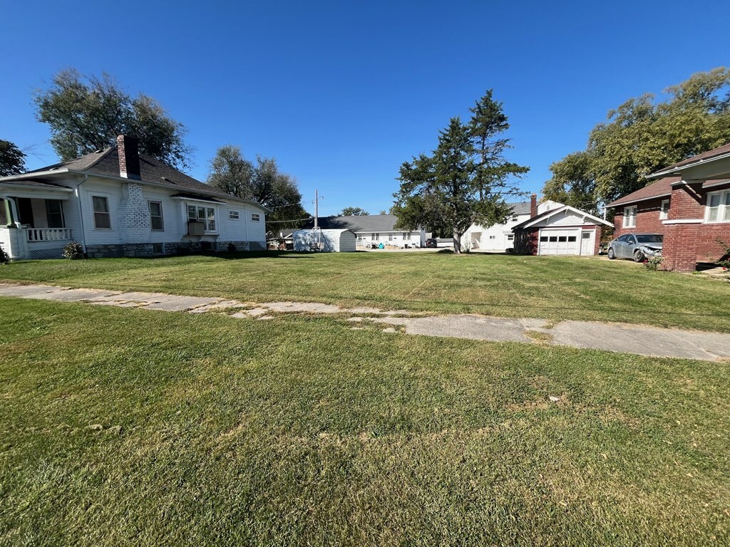 Property Photo:  614 Walnut Street  MO 64601 