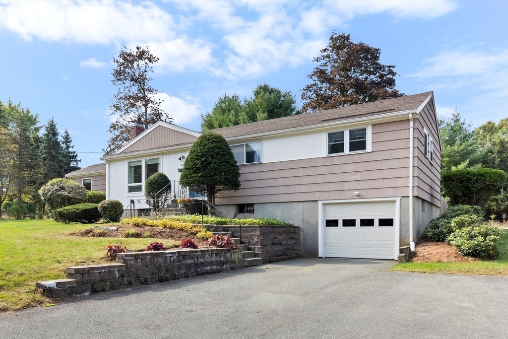 Property Photo: 531 Bay Rd MA 02067