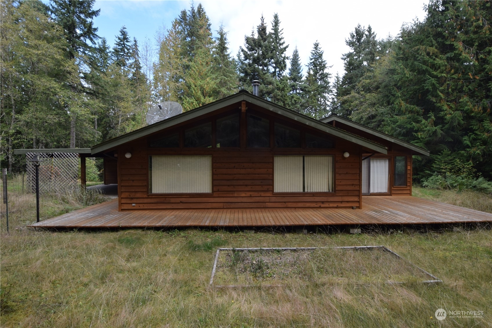 Property Photo:  688 Gellor Road  WA 98362 