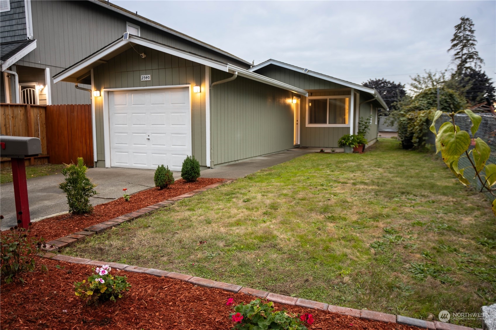 Property Photo:  2340 S L Street  WA 98405 