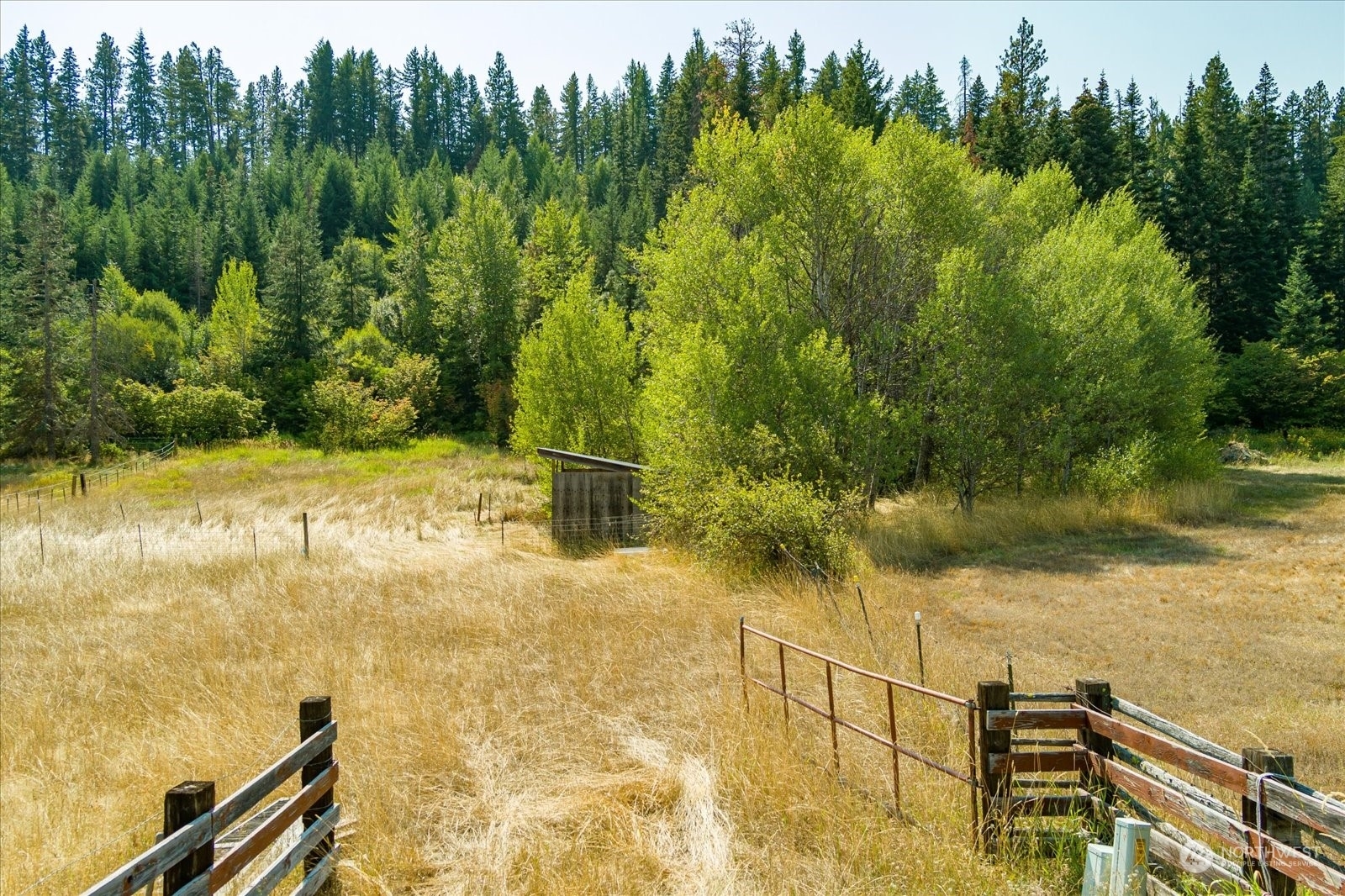 Property Photo:  302 Horvatt Road  WA 98941 