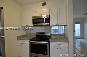 Property Photo:  798 Crandon Blvd 33-C  FL 33149 