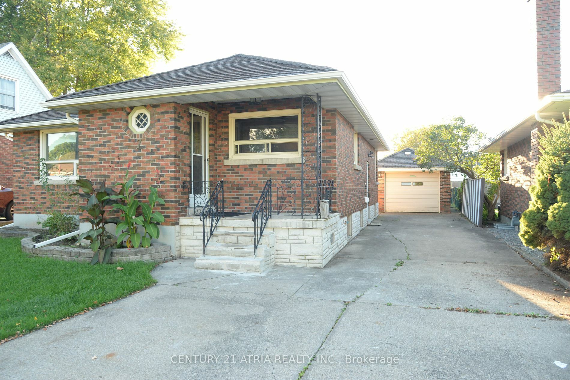 Property Photo:  7 McMann Dr  ON L2V 2V3 