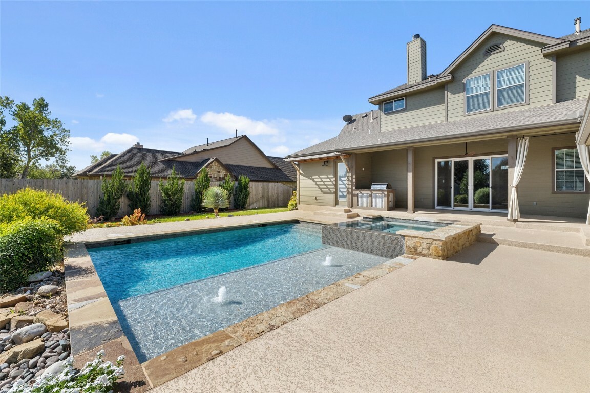 Property Photo:  4106 North Drive  TX 76574 