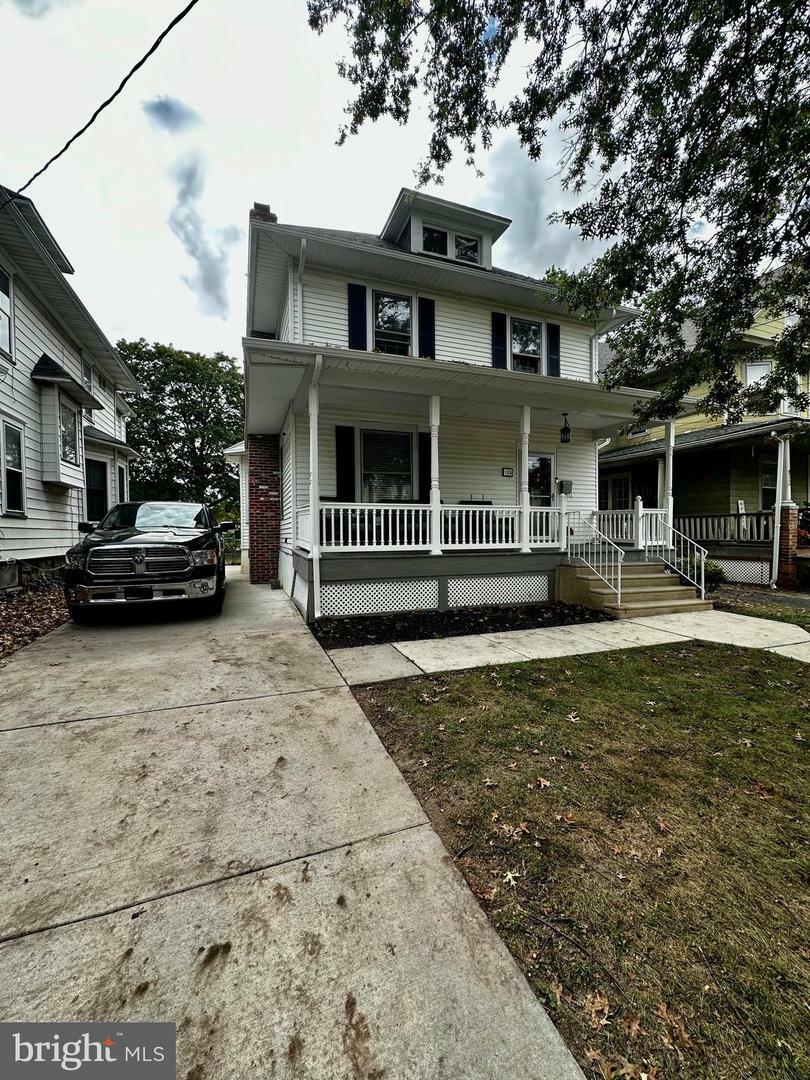 Property Photo:  814 Park Avenue  NJ 08108 